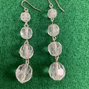 Vintage 1980’s clear acrylic earrings